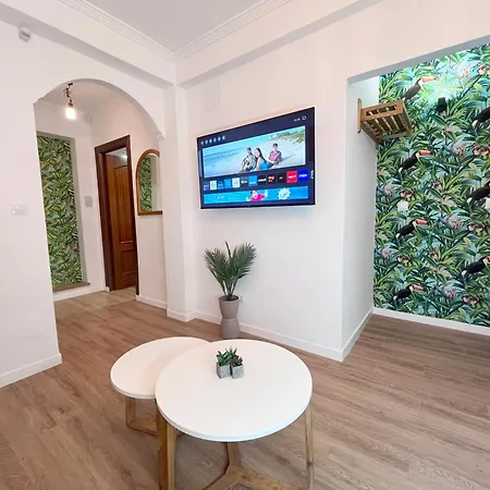 With Jacuzzi En Torremolinos, Garipolo 1 By Namaste Elite Apartment *